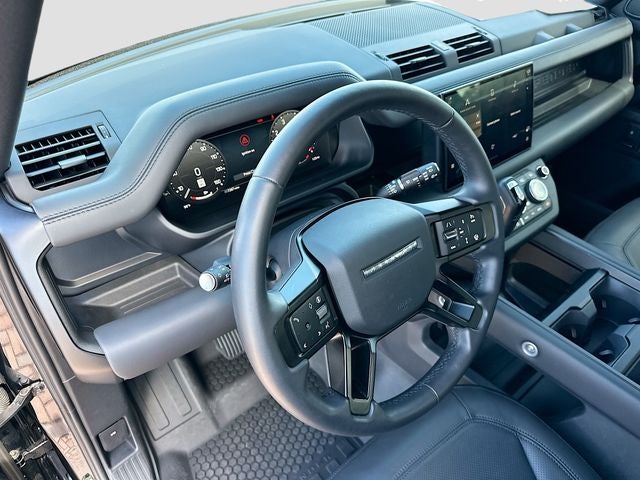 2025 Land Rover Defender 110 S