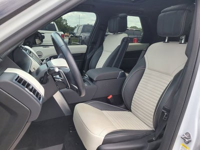 2023 Land Rover Discovery Metropolitan Edition