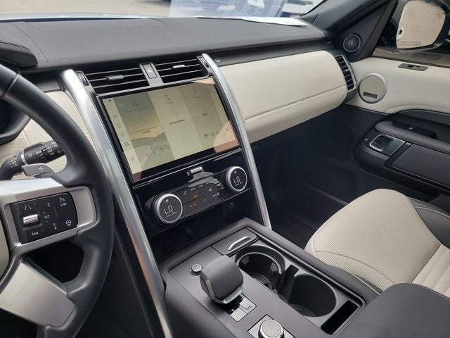2023 Land Rover Discovery Metropolitan Edition