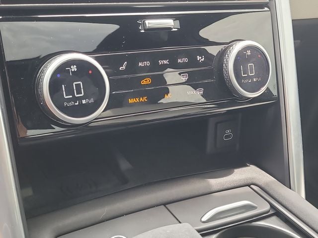 2023 Land Rover Discovery Metropolitan Edition