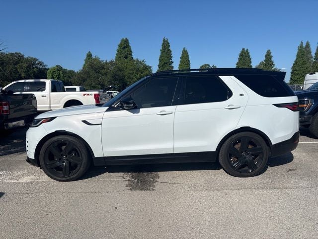 2023 Land Rover Discovery Metropolitan Edition