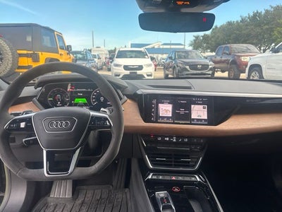 2023 Audi e-tron GT Premium Plus quattro
