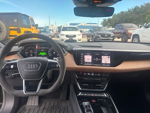 2023 Audi e-tron GT Premium Plus quattro