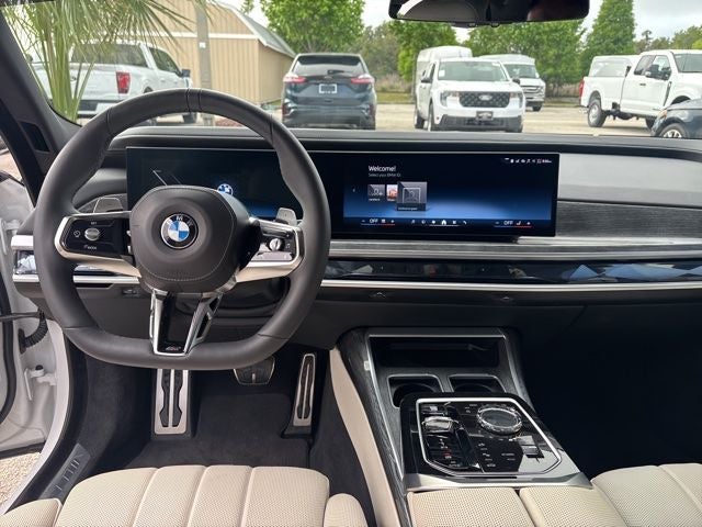2023 BMW 7 Series 760i xDrive 4.4 V8