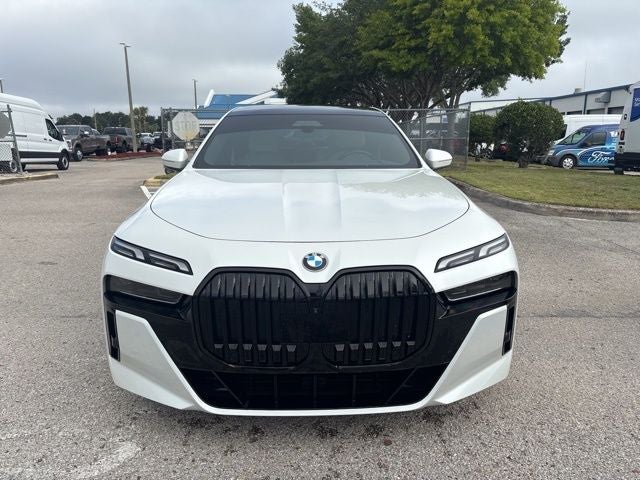 2023 BMW 7 Series 760i xDrive 4.4 V8