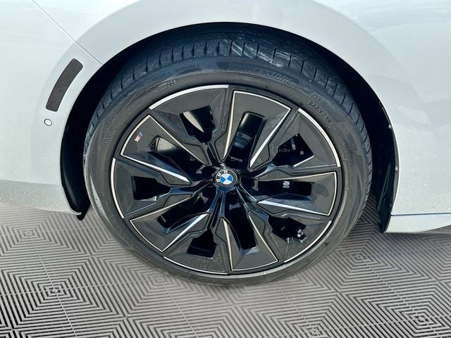 2023 BMW 7 Series 760i xDrive 4.4 V8
