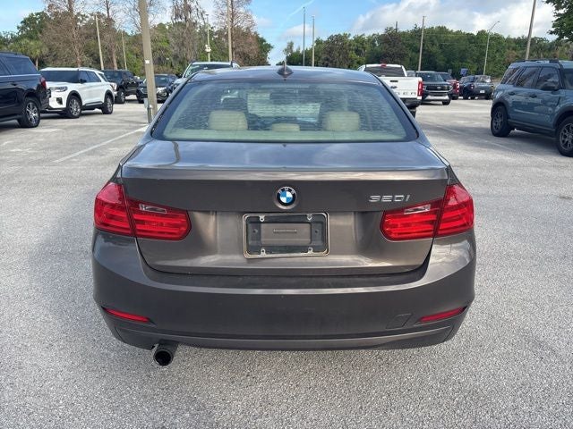 2014 BMW 3 Series 320i