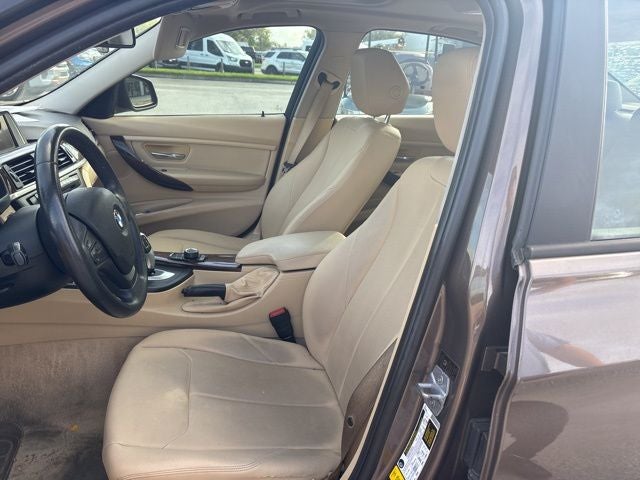 2014 BMW 3 Series 320i