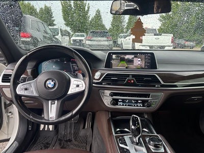 2022 BMW 7 Series 750i xDrive V8 TWIN TURBO