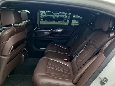 2022 BMW 7 Series 750i xDrive V8 TWIN TURBO