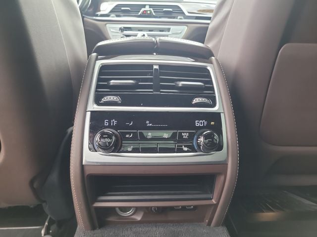 2022 BMW 7 Series 750i xDrive V8 TWIN TURBO
