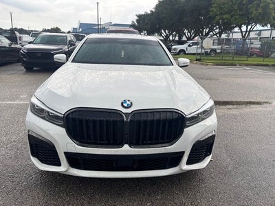2022 BMW 7 Series 750i xDrive V8 TWIN TURBO