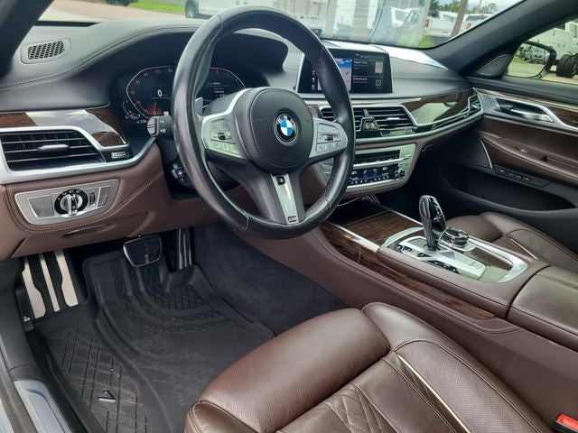 2022 BMW 7 Series 750i xDrive V8 TWIN TURBO