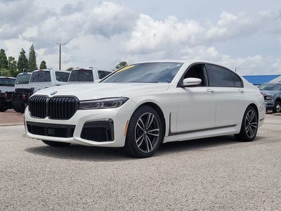 2022 BMW 7 Series 750i xDrive V8 TWIN TURBO