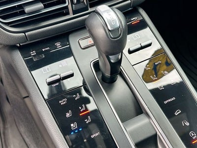 2024 Porsche Macan T