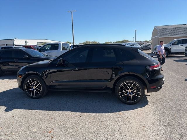 2024 Porsche Macan T