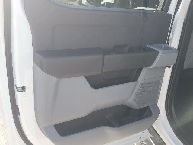 2027 Ford F-450SD XL 4WD CREW CAB DRW