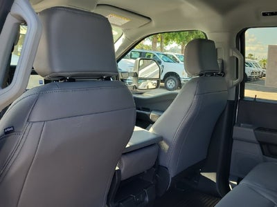2027 Ford F-350SD XL 4WD CREW CAB DRW