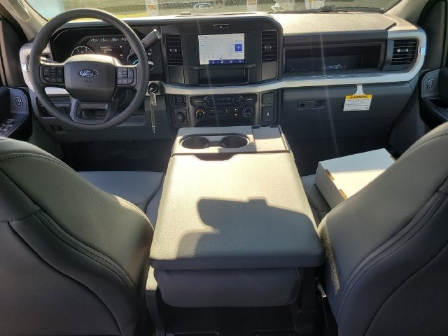 2027 Ford F-350SD XL 4WD CREW CAB DRW