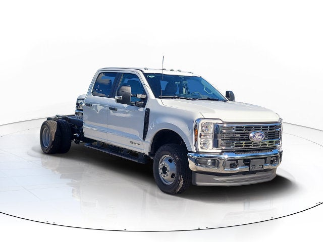 2027 Ford F-350SD XL 4WD CREW CAB DRW