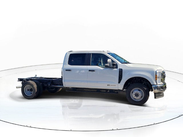 2027 Ford F-350SD XL 4WD CREW CAB DRW