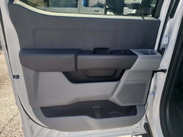 2027 Ford F-350SD XL 4WD CREW CAB DRW