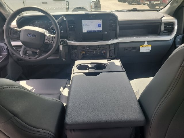 2027 Ford F-350SD XL 4WD CREW CAB DRW