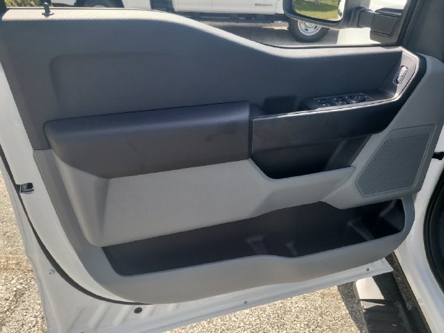2027 Ford F-350SD XL 4WD CREW CAB DRW
