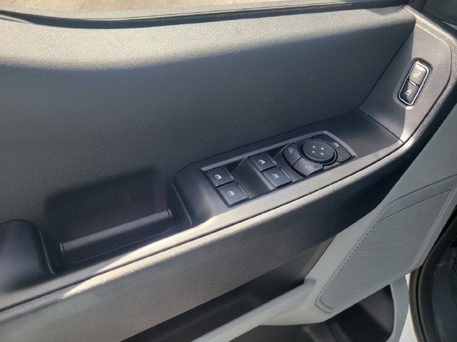 2027 Ford F-350SD XL 4WD CREW CAB DRW