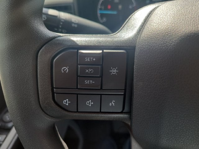 2027 Ford F-350SD XL 4WD CREW CAB DRW