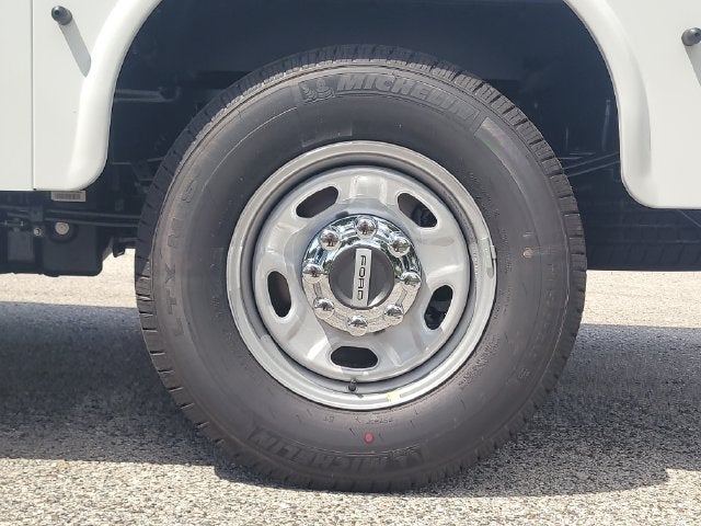 2027 Ford F-250SD XL 2WD REG CAB