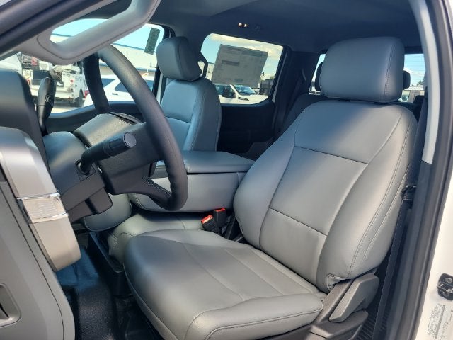 2027 Ford F-550SD XL CREW CAB DRW