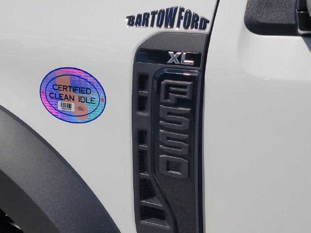 2027 Ford F-550SD XL CREW CAB DRW