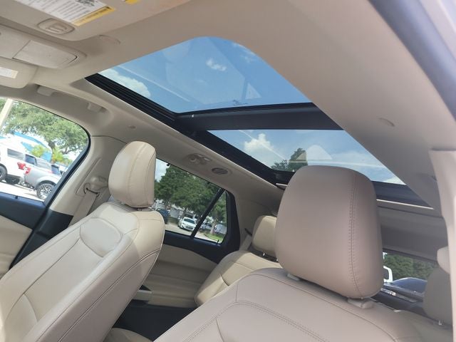 2022 Ford Explorer Limited HYBRID