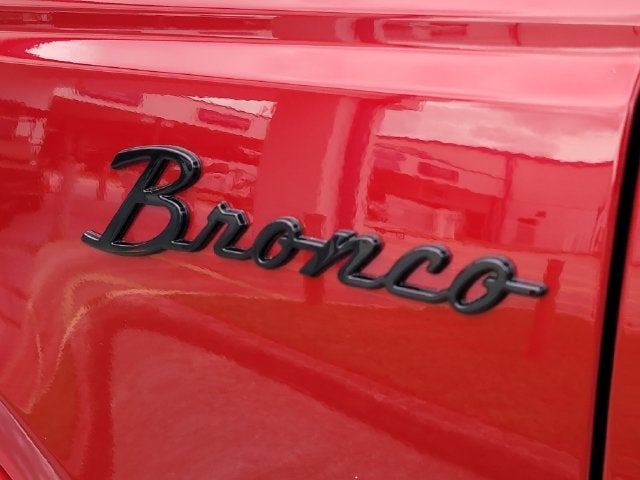 2026 Ford Bronco Outer Banks LIFTED WHEELS & TIRES