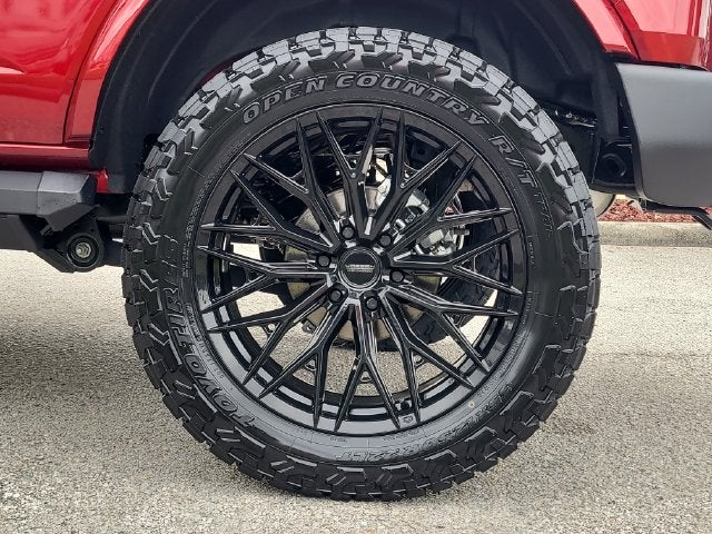 2026 Ford Bronco Outer Banks LIFTED WHEELS & TIRES