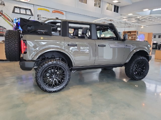 2026 Ford Bronco Outer Banks LIFTED WHEELS & TIRES W/ POWER TOP