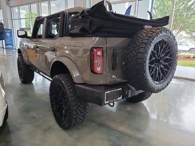 2026 Ford Bronco Outer Banks LIFTED WHEELS & TIRES W/ POWER TOP