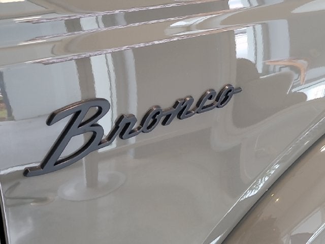 2026 Ford Bronco Outer Banks LIFTED WHEELS & TIRES W/ POWER TOP