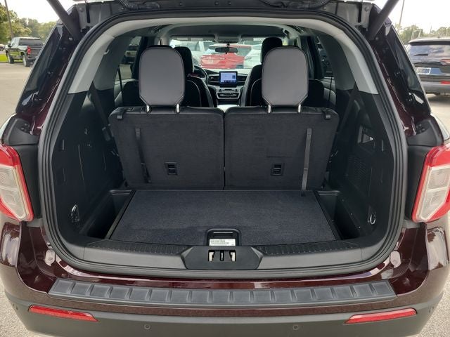 2023 Ford Explorer XLT 202A
