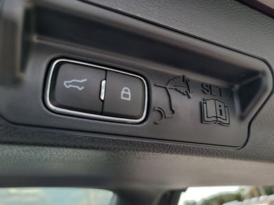 2023 Ford Explorer XLT 202A