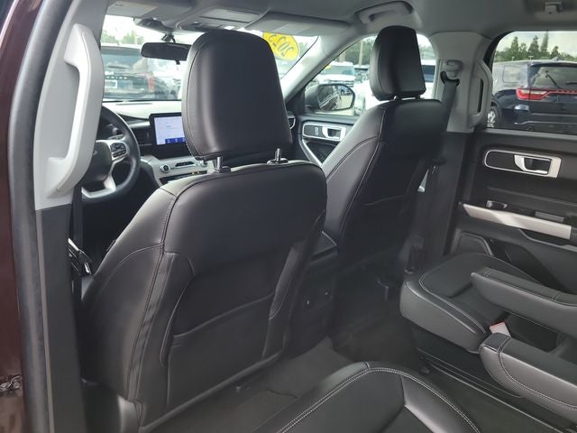 2023 Ford Explorer XLT 202A
