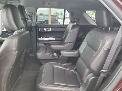 2023 Ford Explorer XLT 202A