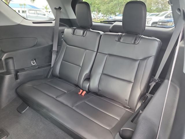 2023 Ford Explorer XLT 202A