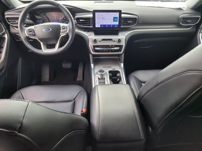 2023 Ford Explorer XLT 202A