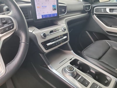 2023 Ford Explorer XLT 202A