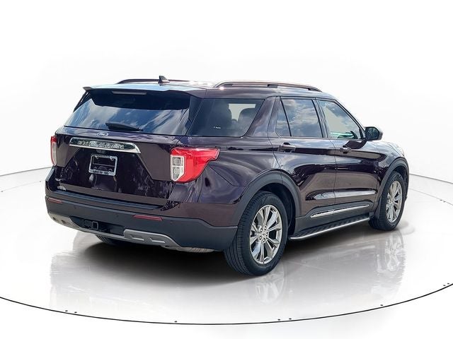 2023 Ford Explorer XLT 202A