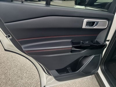 2024 Ford Explorer ST-Line