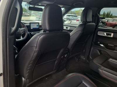 2024 Ford Explorer ST-Line