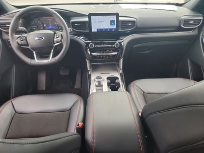 2024 Ford Explorer ST-Line